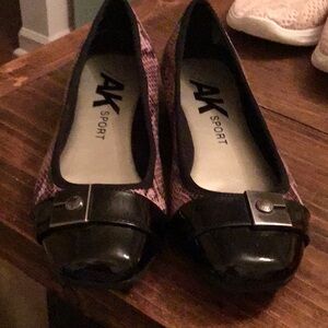 Women's Black and Pink Flats